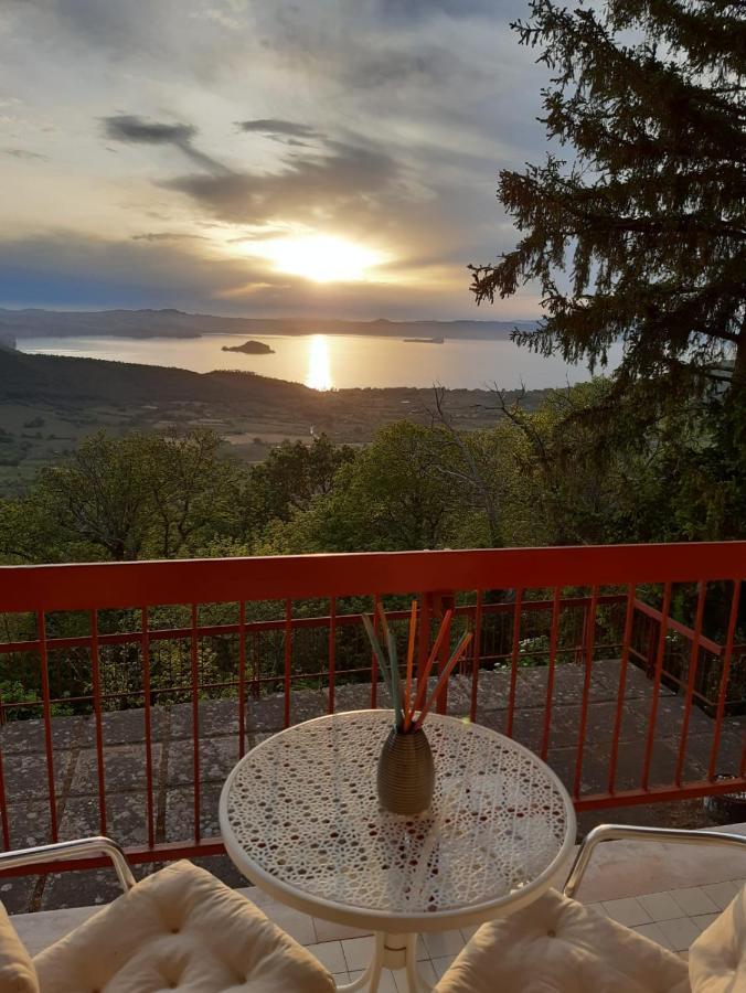 Belvedere Del Lago Монтефиасконе Екстериор снимка