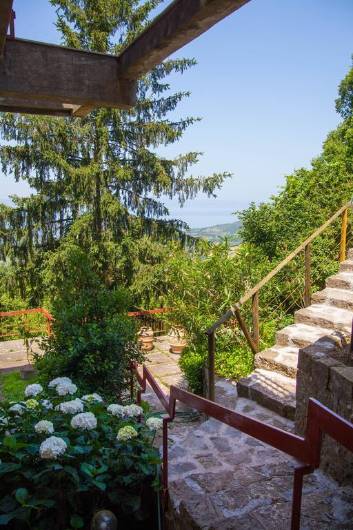 Belvedere Del Lago Монтефиасконе Екстериор снимка