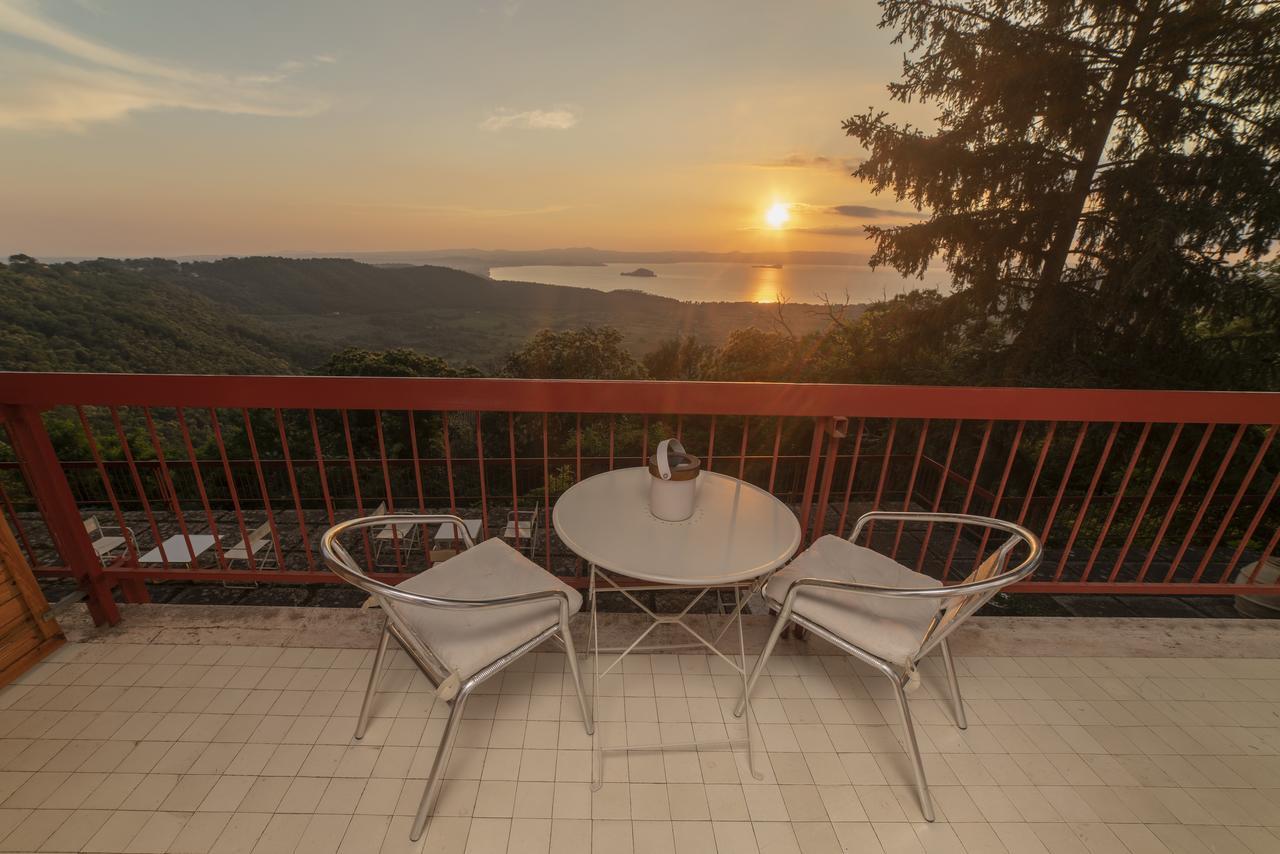 Belvedere Del Lago Монтефиасконе Екстериор снимка